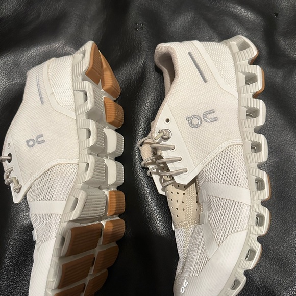 Women’s running shoes - Picture 3 of 9